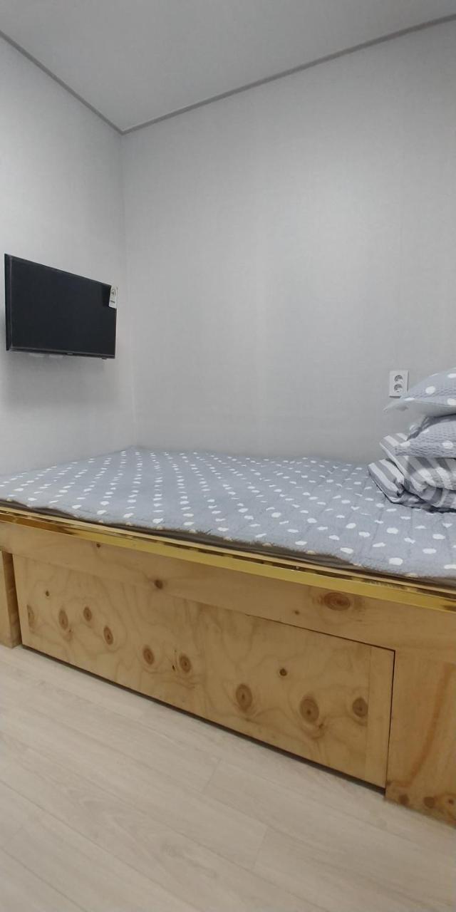 Coco Capsule Guesthouse 釜山広域市 エクステリア 写真