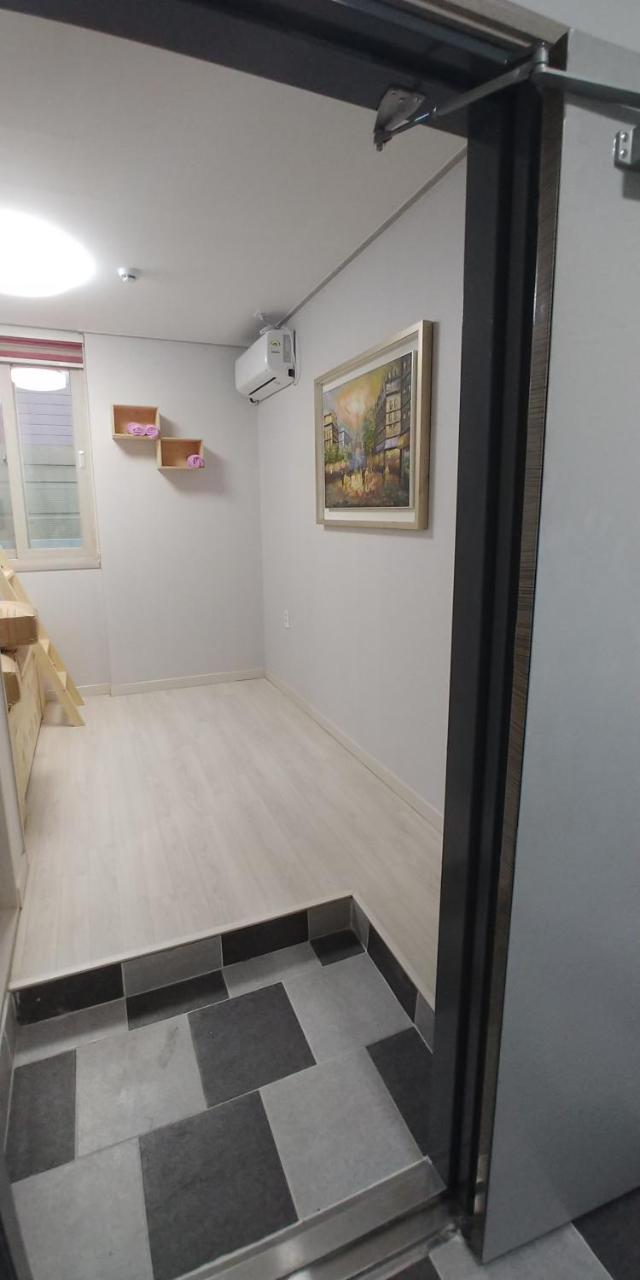 Coco Capsule Guesthouse 釜山広域市 エクステリア 写真