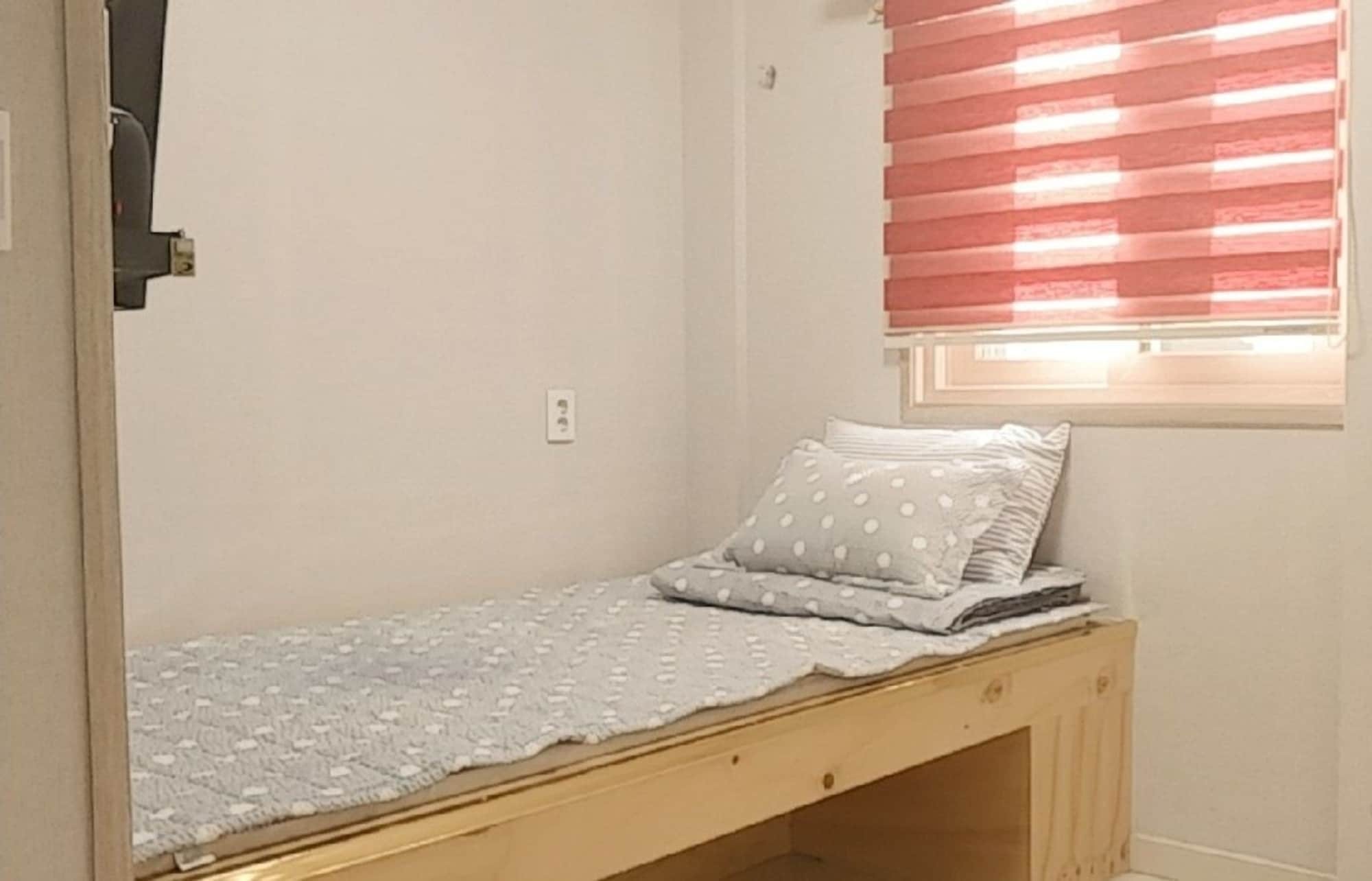 Coco Capsule Guesthouse 釜山広域市 エクステリア 写真